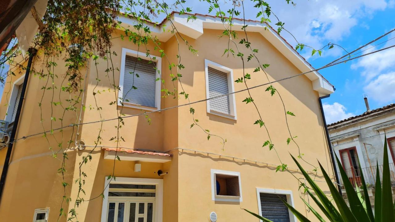 Casa Vacanze La Melagrana Μόντικα Εξωτερικό φωτογραφία